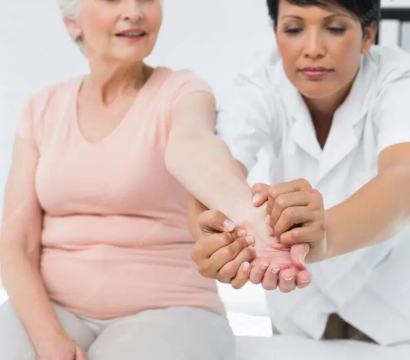 The Role of Reflexology in Boosting Overall Wellness for Seniors